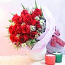 rr006-12-red-roses-with-white-pheonix-handbouquet55.jpg